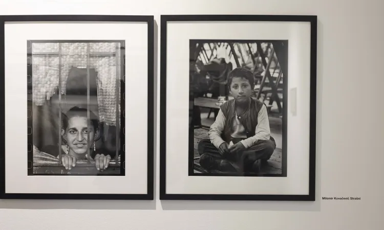 „U Sarajevu sve po staROM”: multimedijalna izložba koja propituje predrasude prema romskoj zajednici